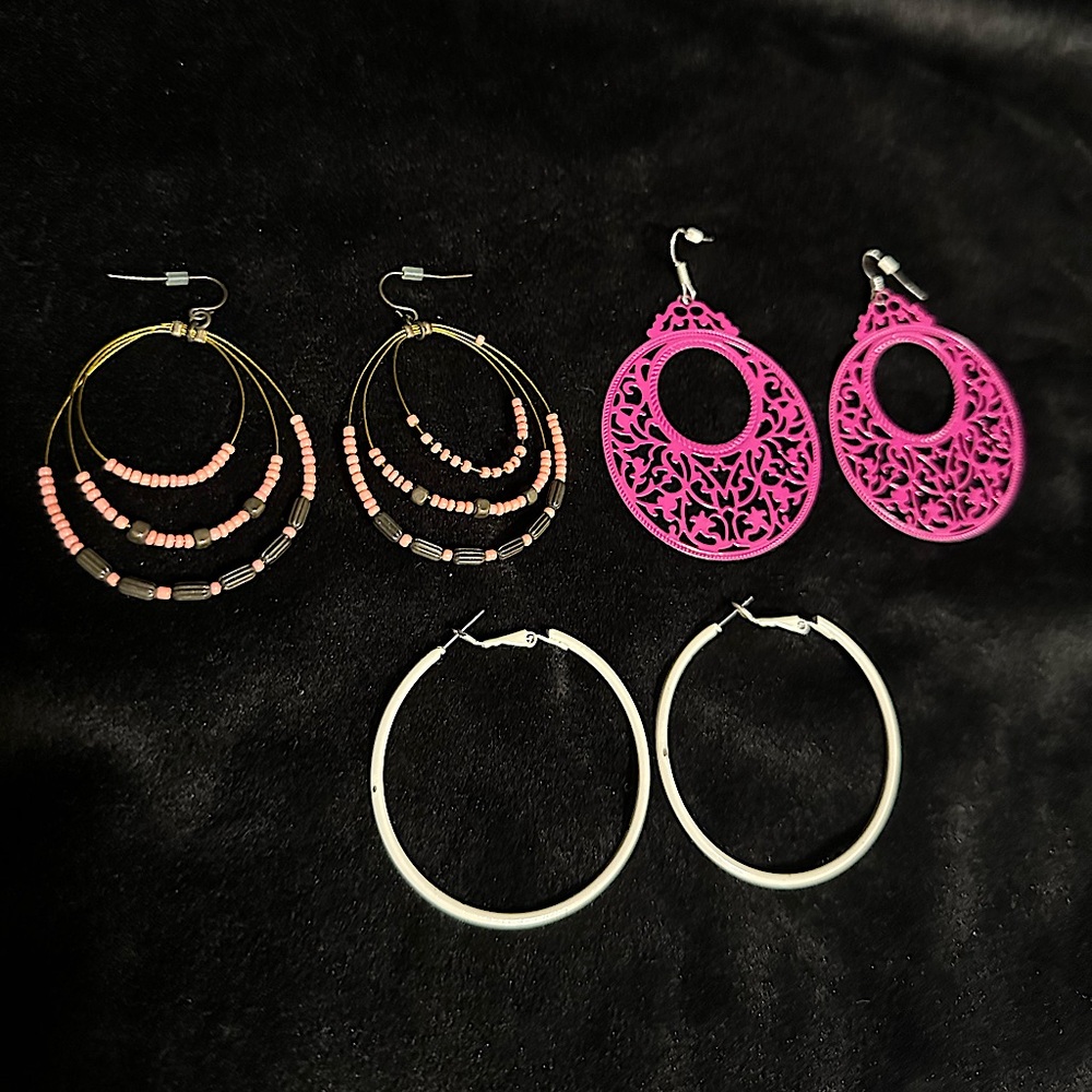 3 pairs of earrings